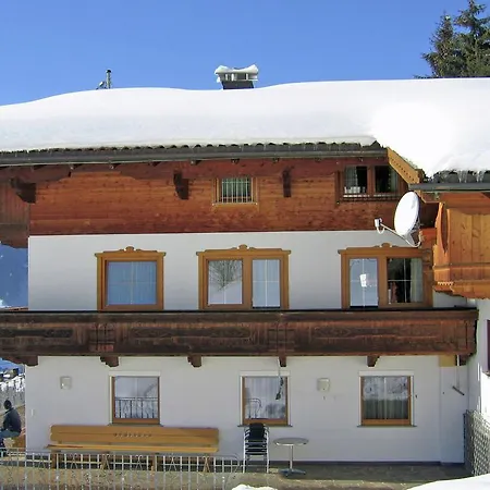Almhof 1 Apartman *
